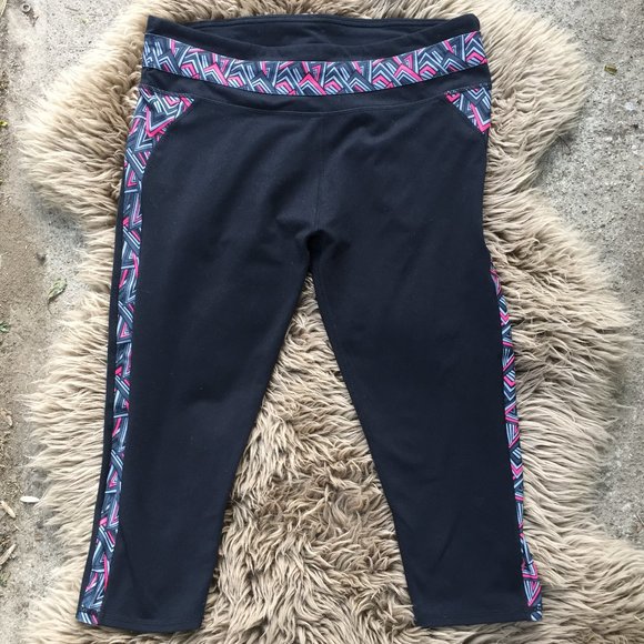 Fabletics 'Camacan' black pink grey capri leggings - size L - Picture 1 of 7